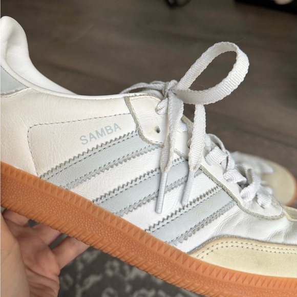 Adidas Samba White and Gum Sneakers - Picture 5 of 7